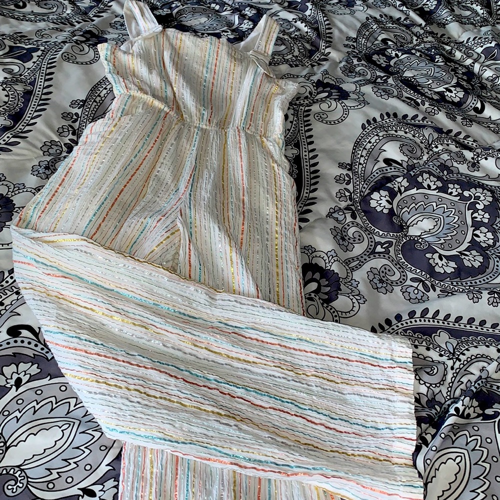 Sleeveless sparkly jumper Like New!!